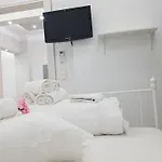 Konstantinos's Luxury Apartment *