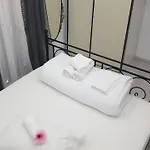 Konstantinos's Luxury Apartment *