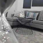 Konstantinos's Luxury Apartment Thessaloniki