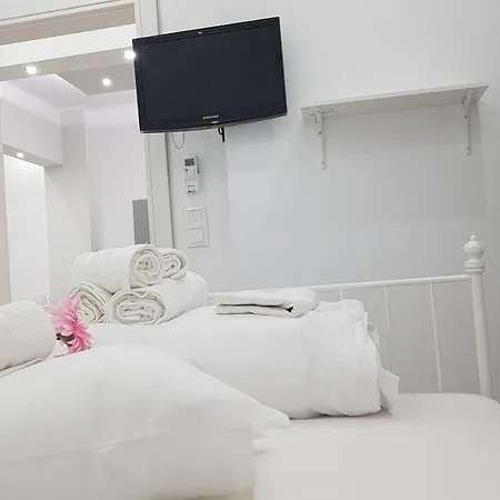 Konstantinos's Luxury Apartment *