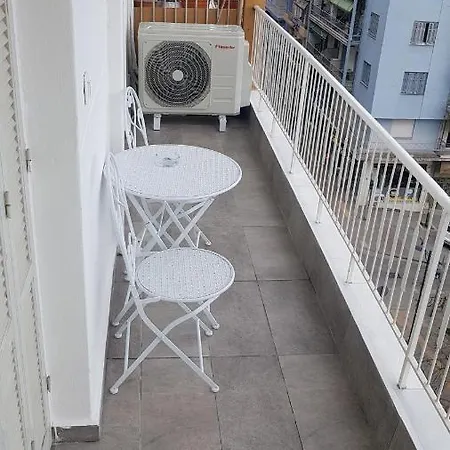 Konstantinos's Luxury Apartment *