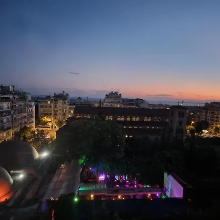 Konstantinos's Luxury Apartment *