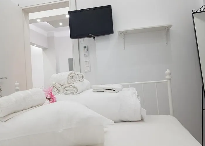 Konstantinos's Luxury Apartment *